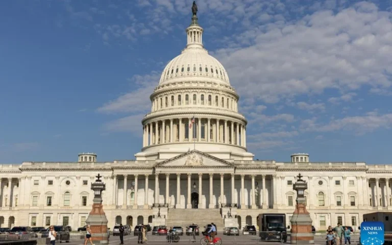 Сенат США вновь не смог одобрить бюджет для возобновления работы правительства